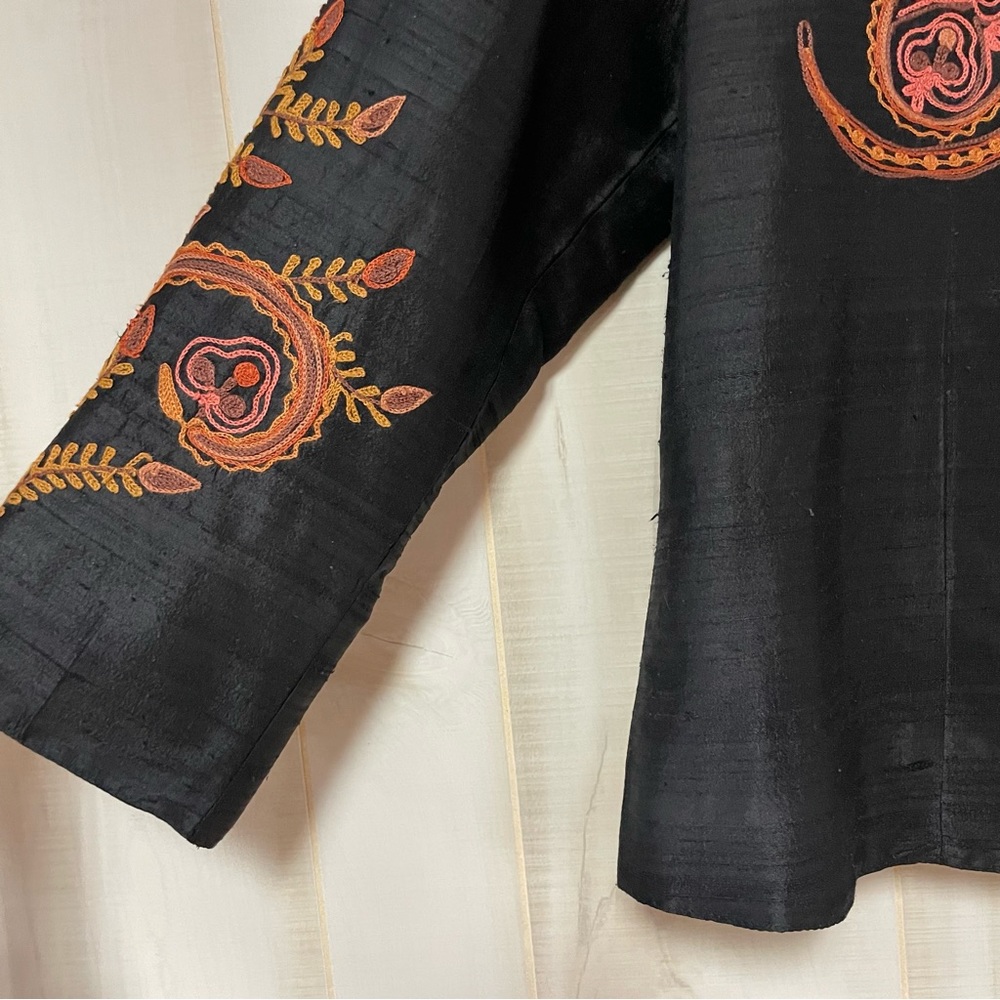 Anu 100% Silk Black Orange Embroidered Jacket Sz M Paisley - Picture 4 of 7